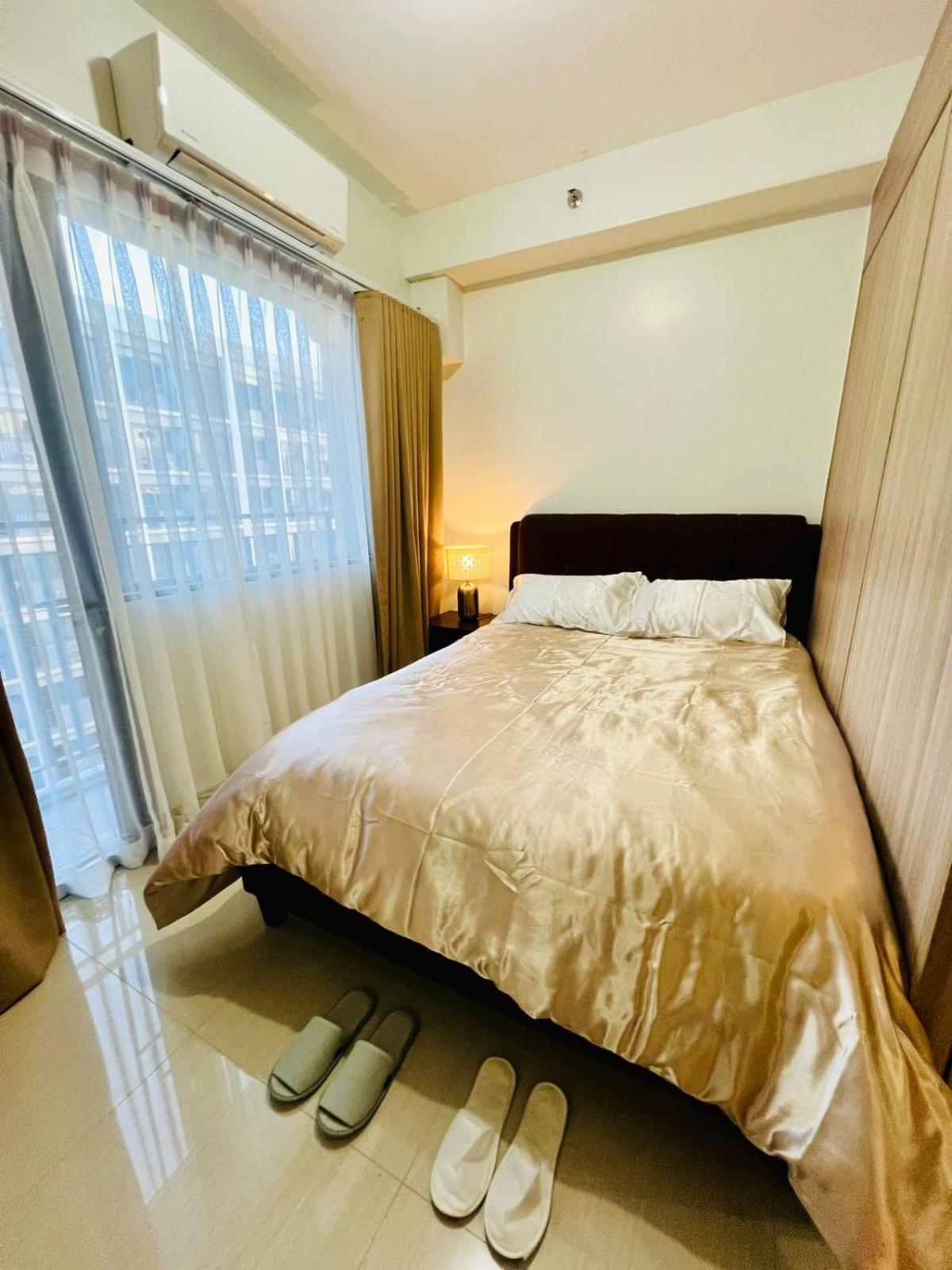 Shore 2 Residences Tower 2 Пасай Екстериор снимка